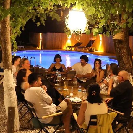 Simurg Evleri Konukevi 3*